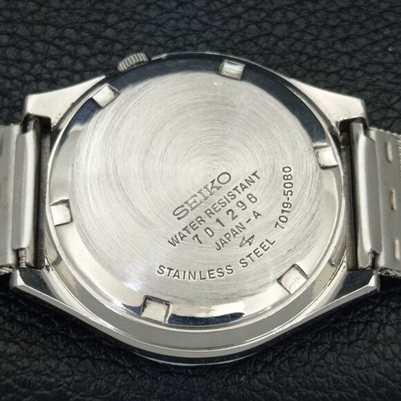 Vintage 1978 Seiko Automatic Mens Silver Watch W/daydate & Blue accents - Picture 8 of 10